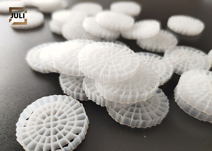 PE Shockproof Aquariums MBBR Filter Media White Color Fda Carrier 25x4MM